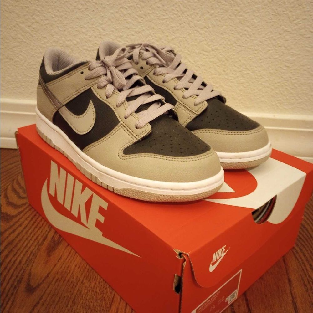 Nike Dunk Low GS in College Gray and Black Boys 7Y - Picture 1 of 5